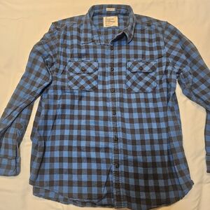 American Eagle Outfitters Blue and Black Checkered Shirt